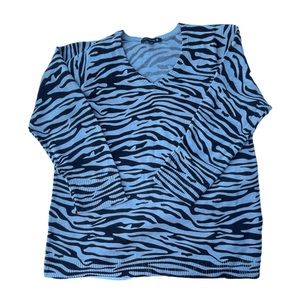 Size 1X black/white/grey/silver tiger print knitted long sleeve top Ryan Wylde